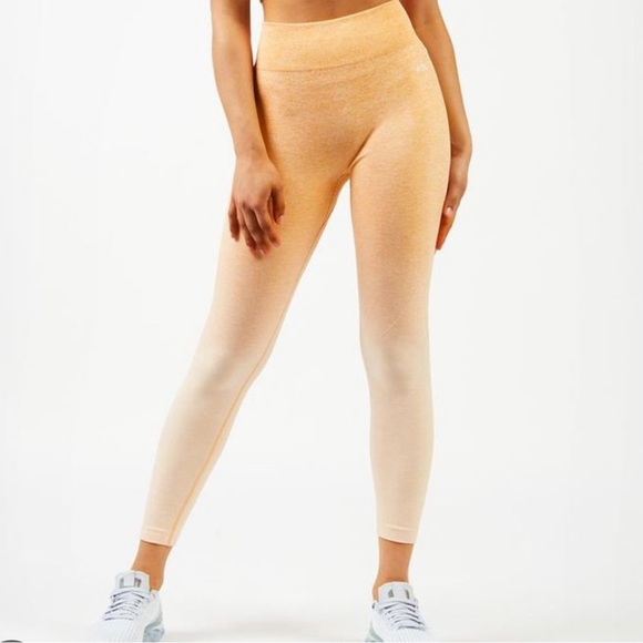 Aybl Pulse Ombré Seamless Leggings -
Orangel Médium - Picture 1 of 2